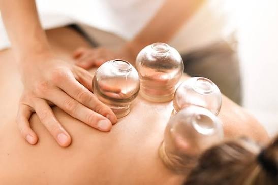 Masaje con ventosas (Cupping Therapy)